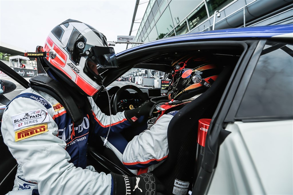 De to kørere inden man måtte trække sig
(Foto: Xynamic Motorsport Photography)